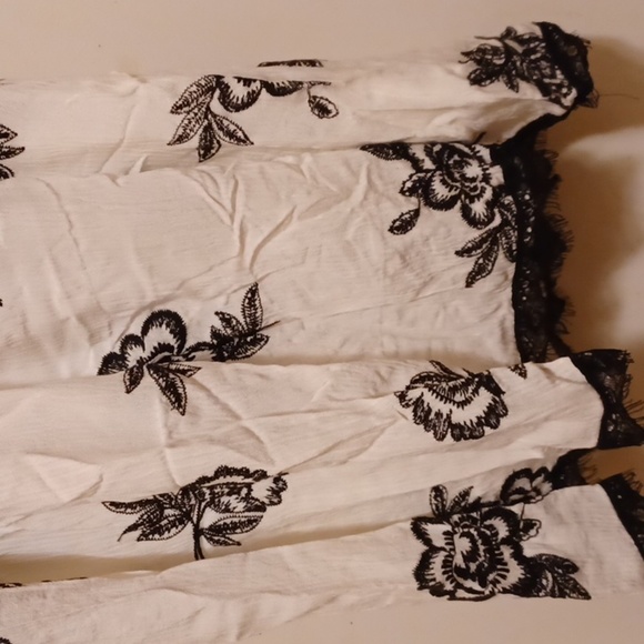 NWT - Haute Nites Black & White Sleeveless Floral Halter Sundress - Size Large - Picture 2 of 8